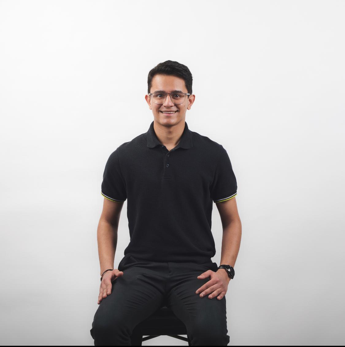 Aniket Gandhi, Founder of AGNT/01